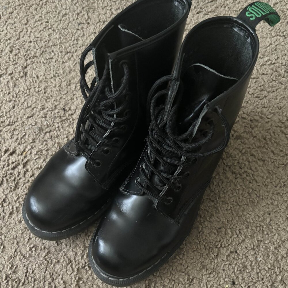 Solovair 8 Eye Boots (OG Doc Marten)